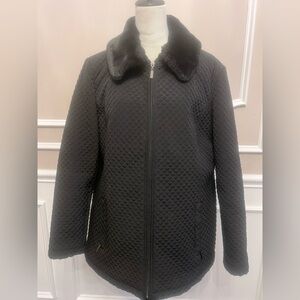Portrait Woman’s Quilted Black Jacket with Faux Fur Collar Size 1X